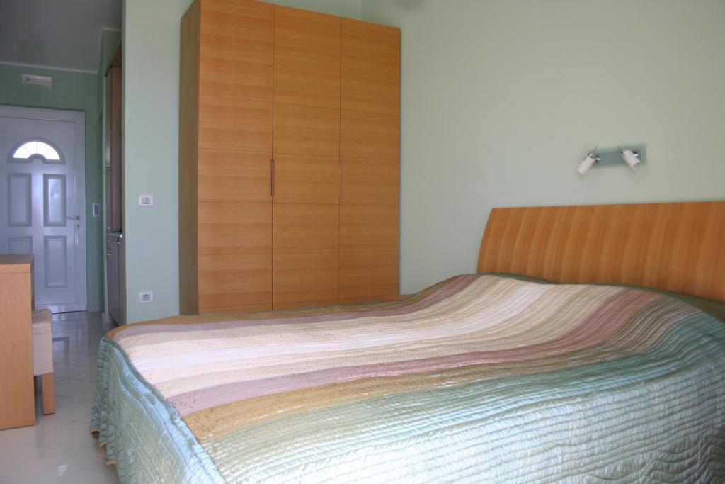 Apartments & Rooms Elite Dobra Voda Rum bild